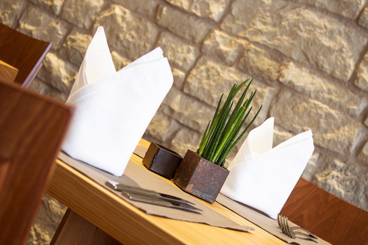 Gengs Linde Hotel Stuhlingen Bagian luar foto